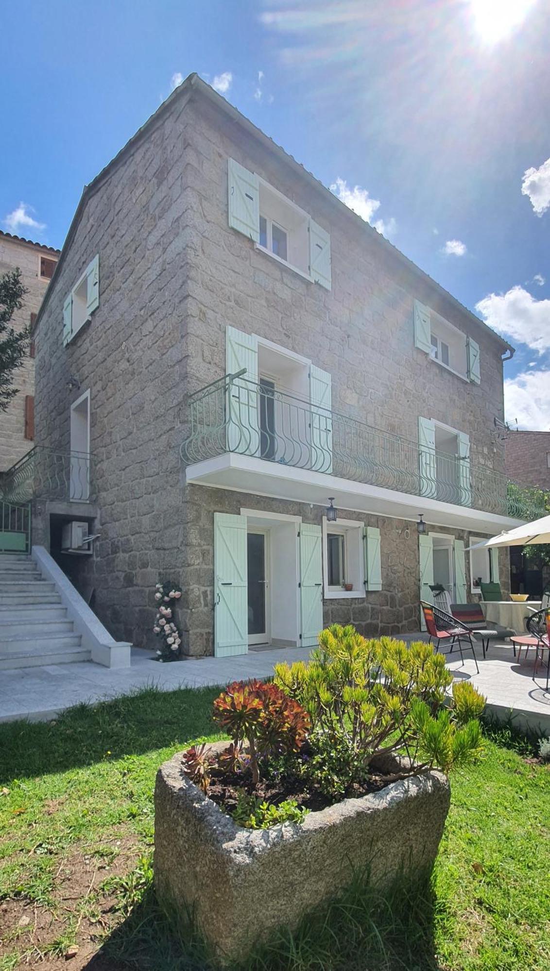 Charmant Appartement En Rez De Jardin Sartène Εξωτερικό φωτογραφία